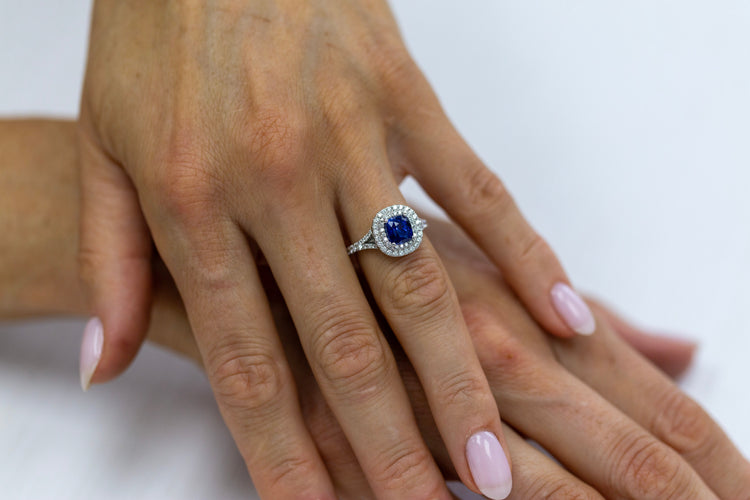 Precious Colored Stones and Diamond Collection