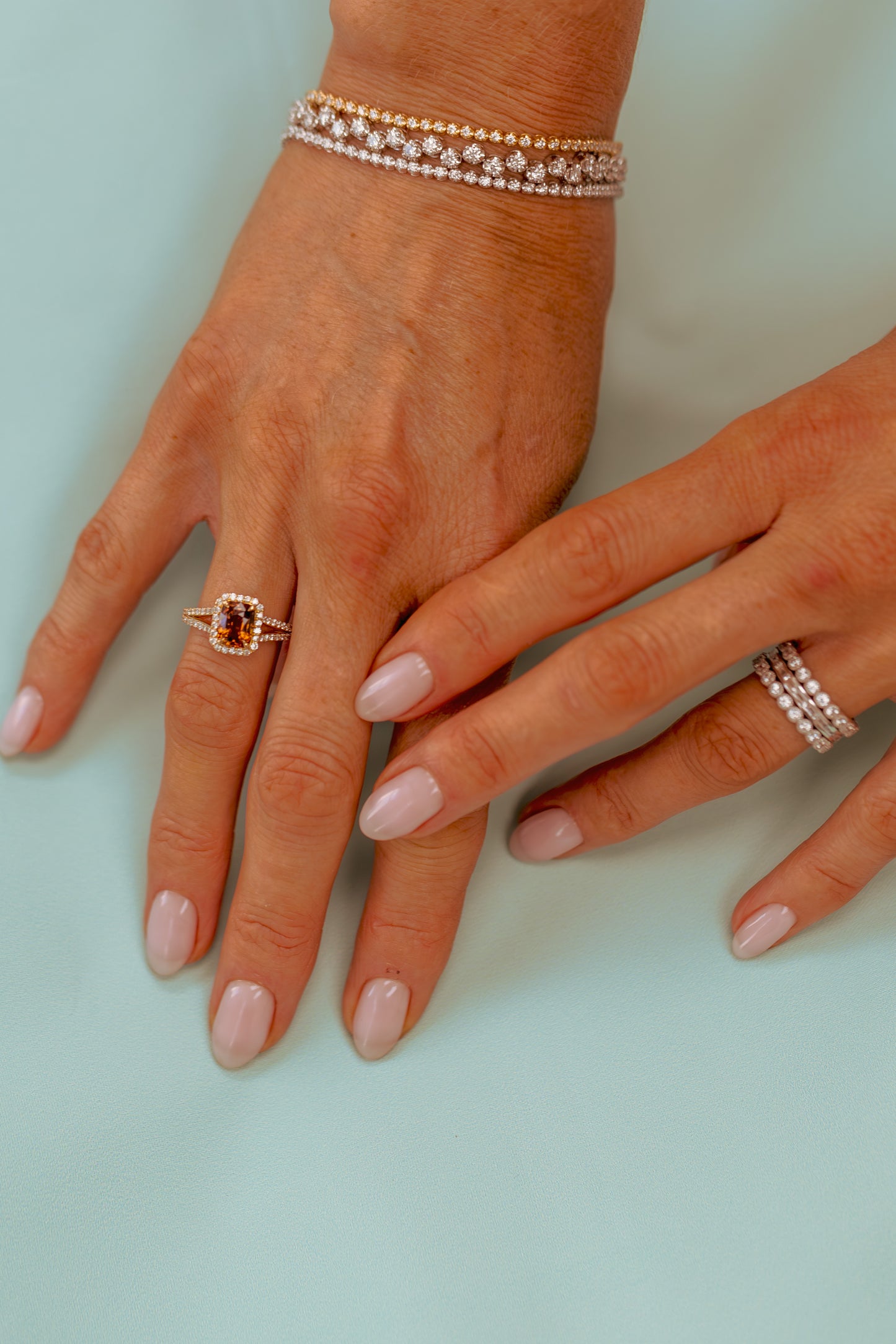 White Gold Natural Diamond Zig-Zag Bracelet