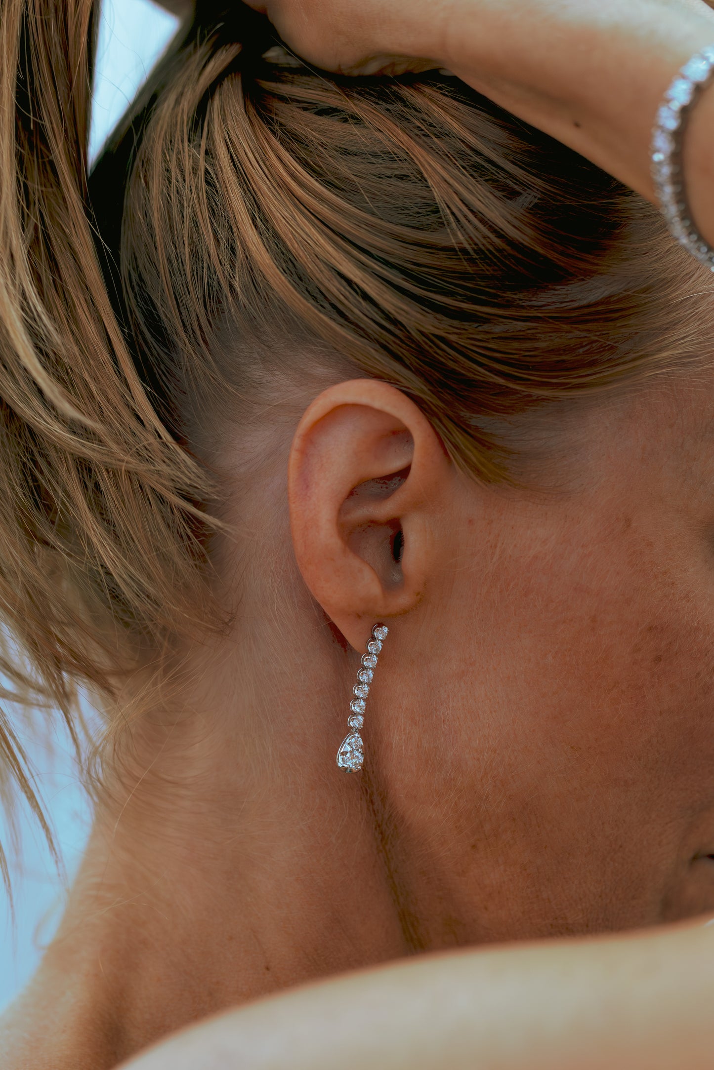 Lab Grown Diamond Drop Earrings in white gold
