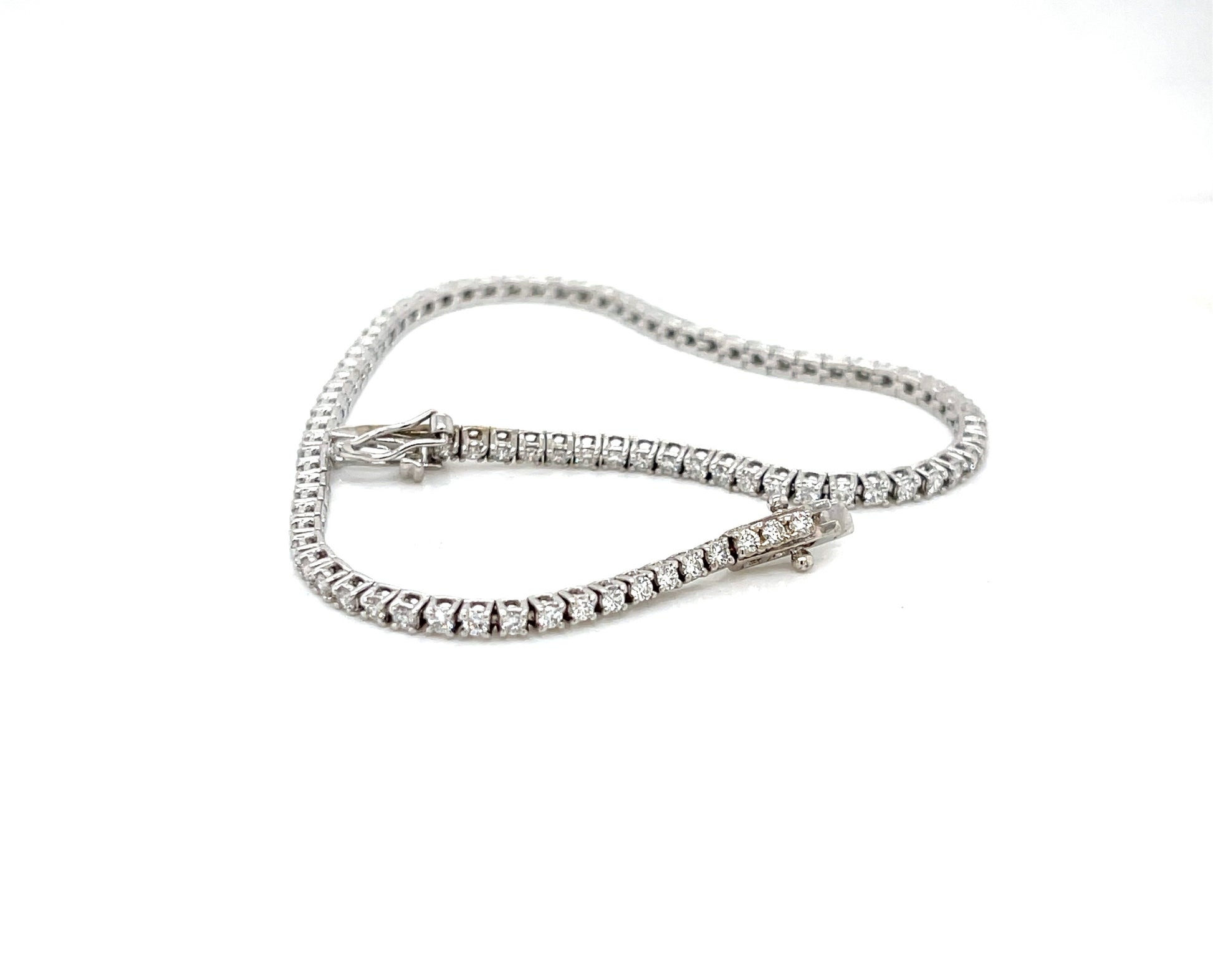 Classic 4 Prong Straight Line Tennis Bracelet - FlawlessCarat