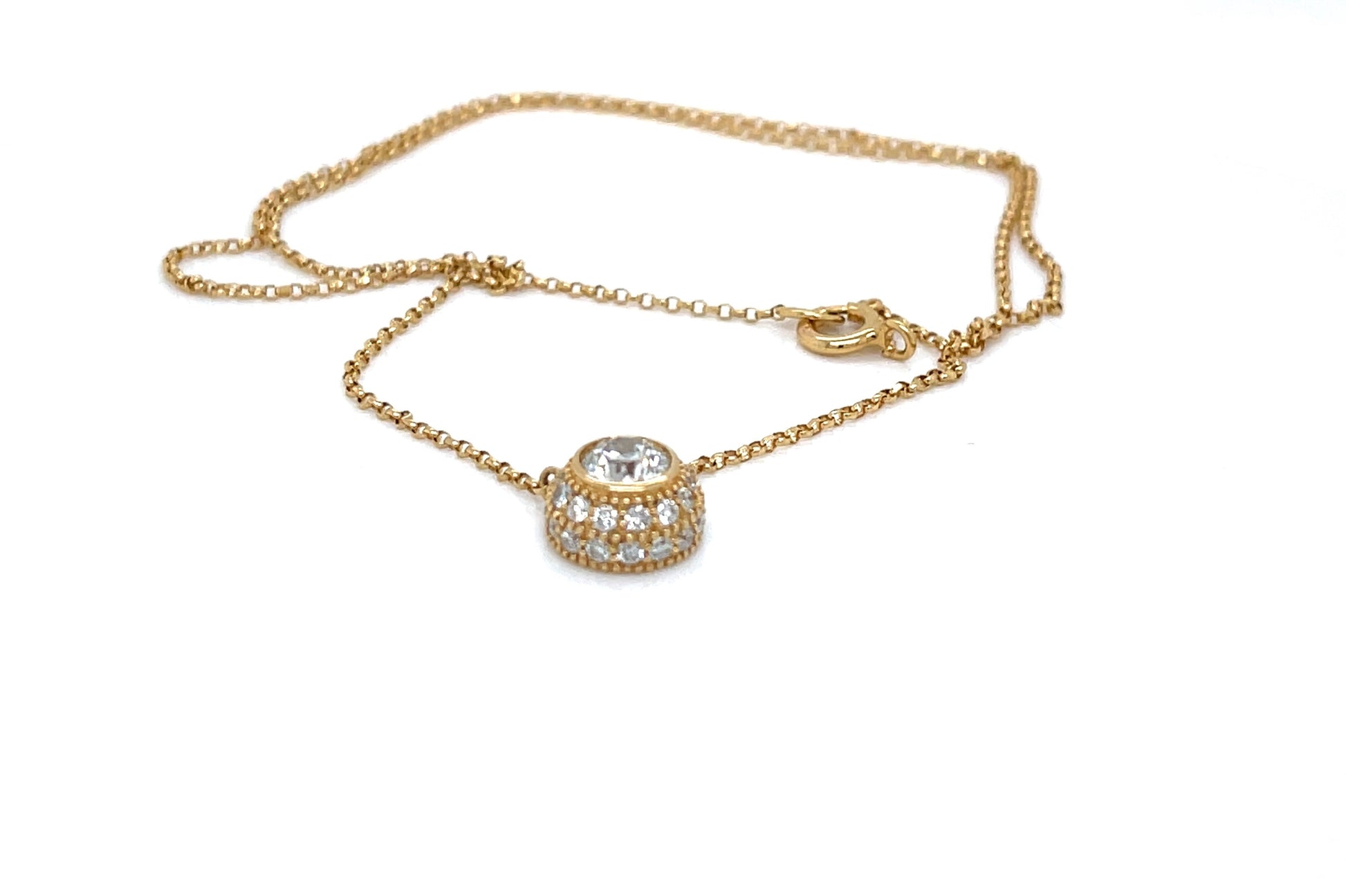 18 Karat Yellow Gold Round Diamond Bezel Pendant - FlawlessCarat