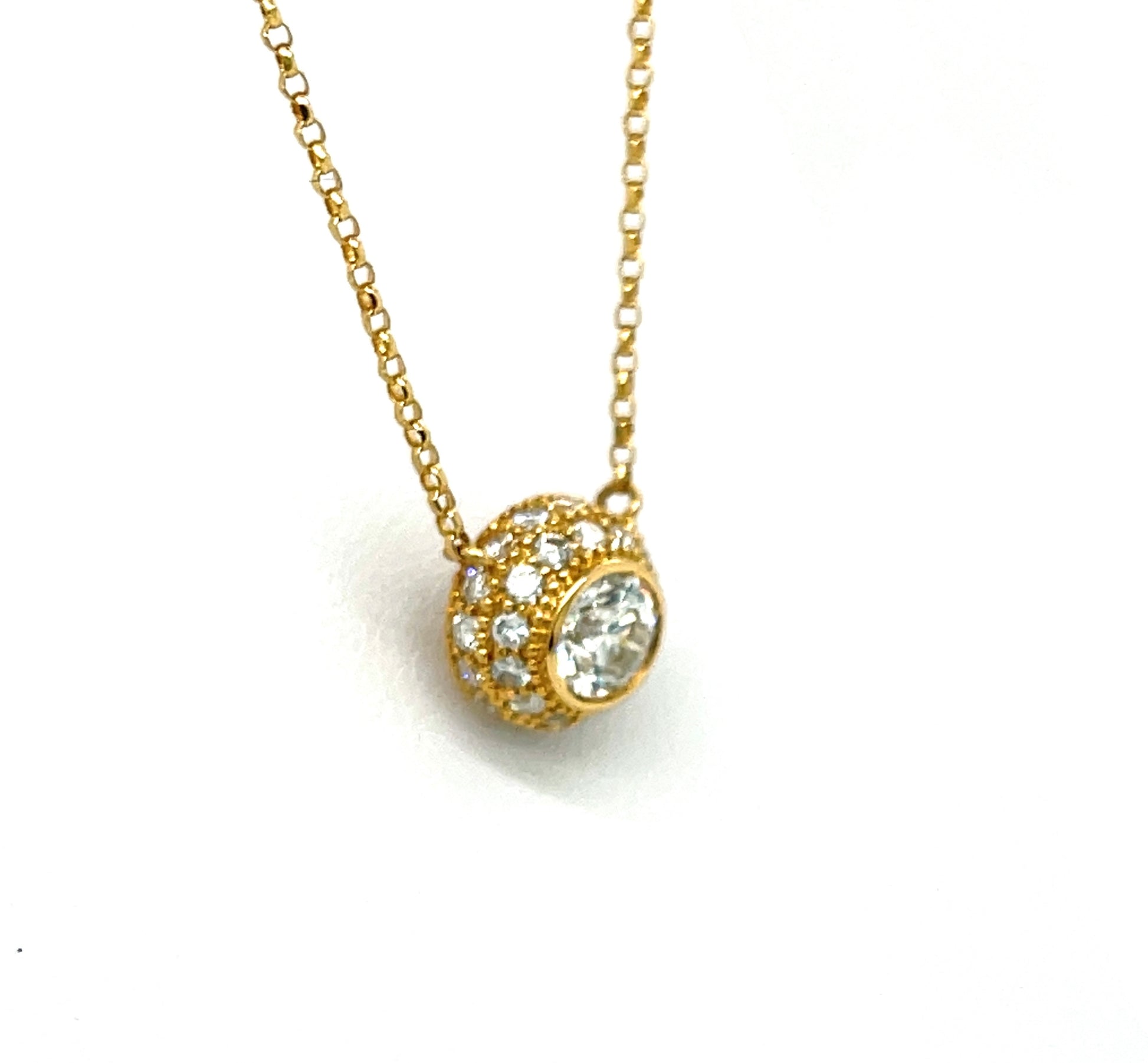 18 Karat Yellow Gold Round Diamond Bezel Pendant - FlawlessCarat