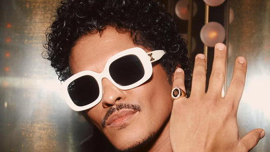 Pinky Promise: The Power of the Pinky Ring Comeback