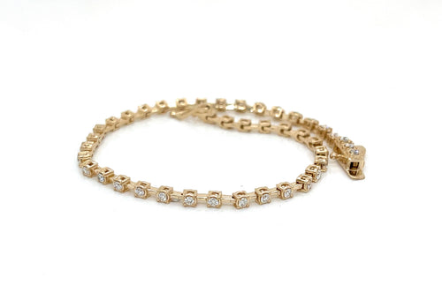 Diamond Mini Bar Bracelet in 14K Yellow Gold