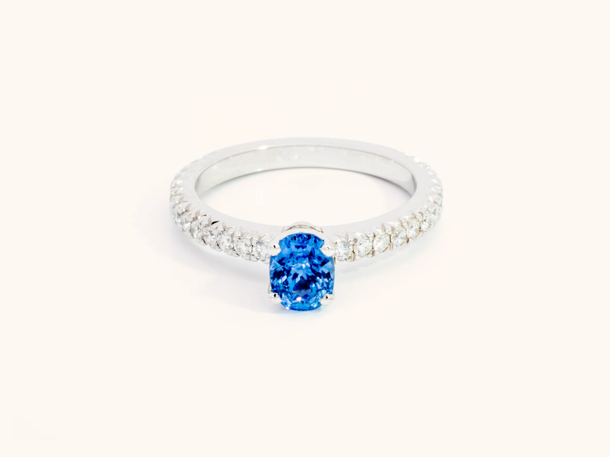 1.09 Carat Unheated Ceylon Sapphire and Diamond Ring in Platinum