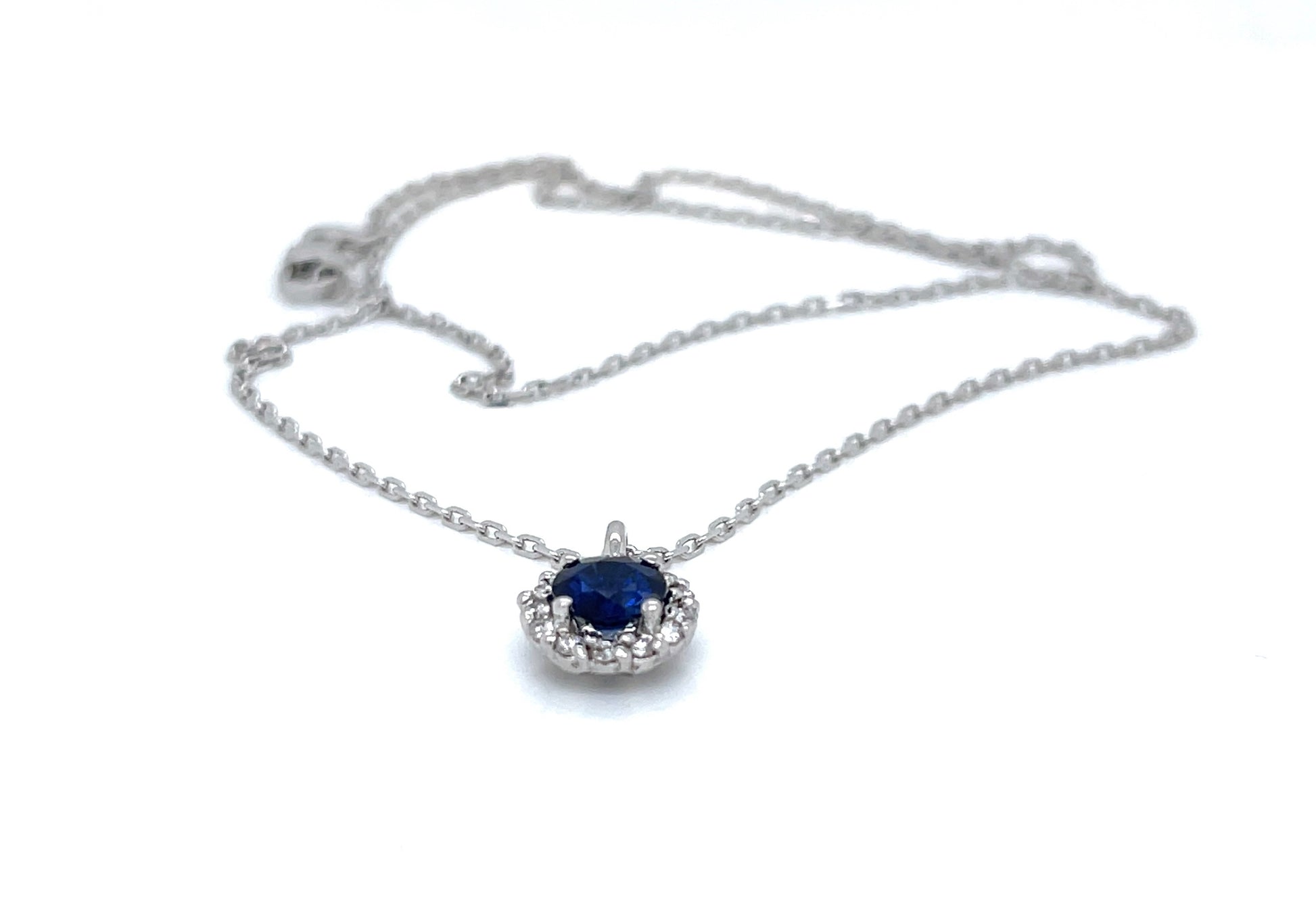 14 kt. White Gold Blue Sapphire Solitaire Necklace - FlawlessCarat