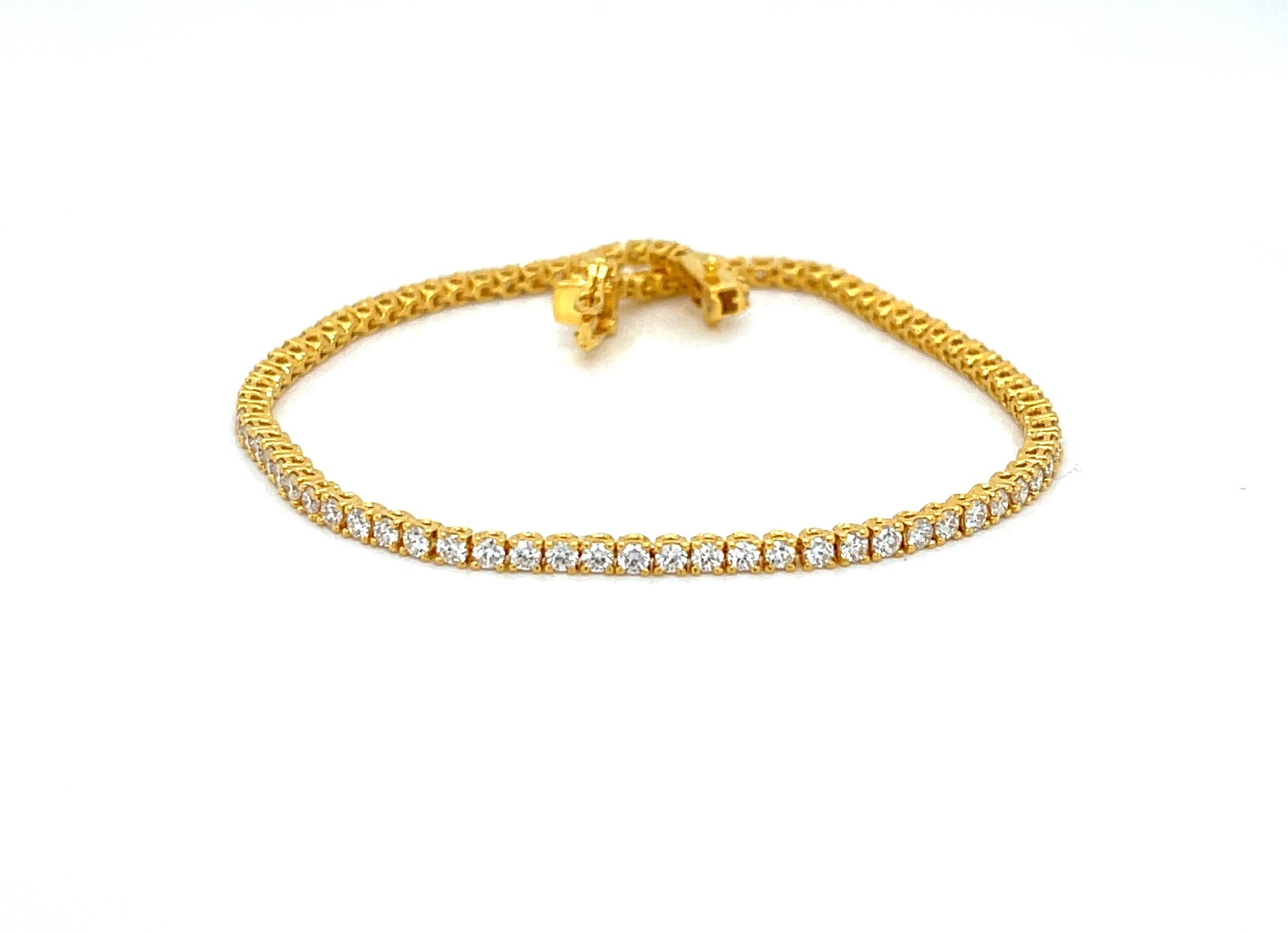 4 Prong Straight Line Tennis Bracelet - FlawlessCarat