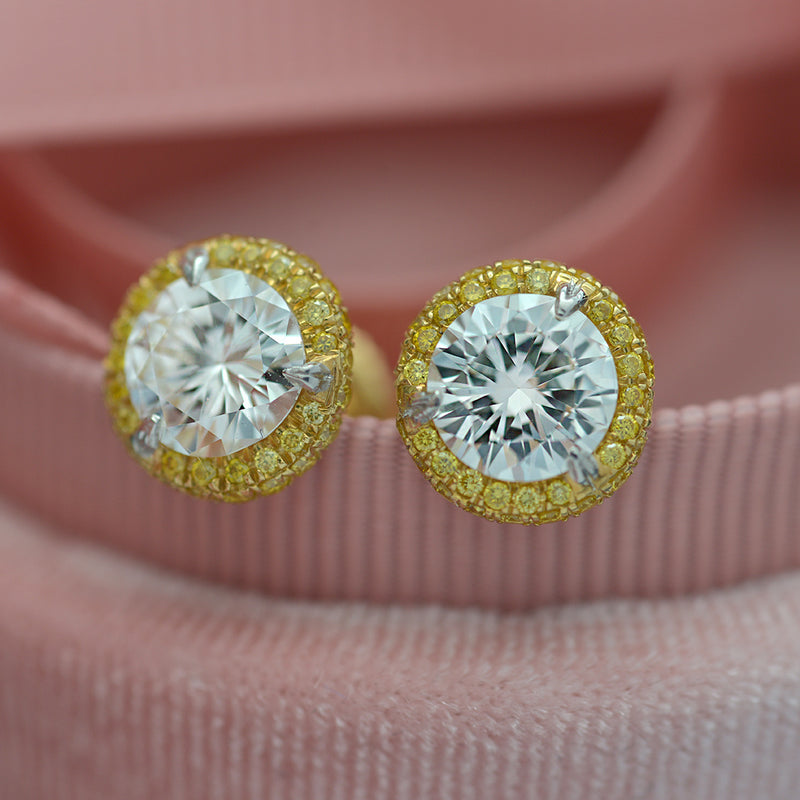 Round Diamond Stud Earrings with Halo in 18 Karat Gold - FlawlessCarat