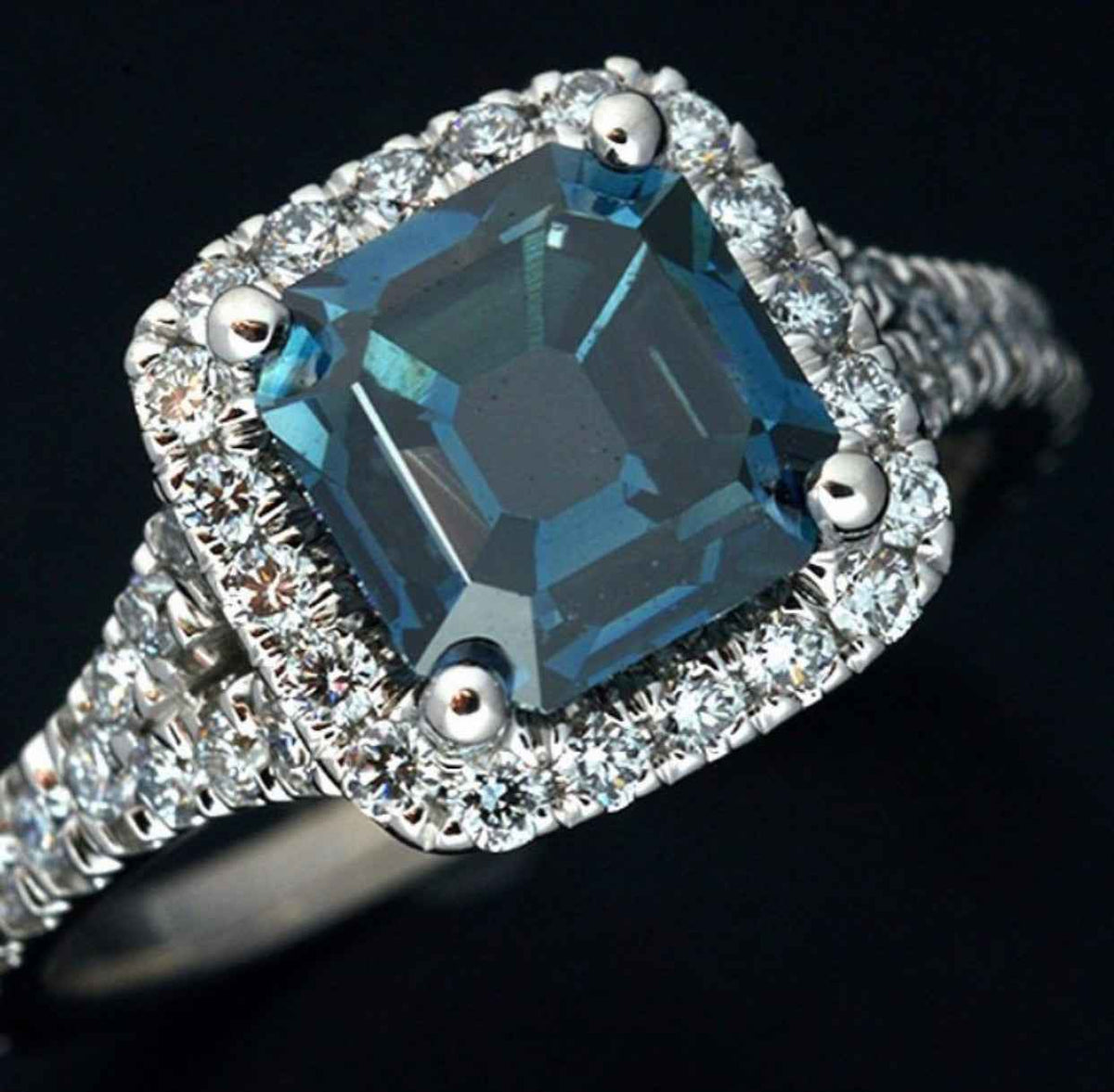 Collectible Lab-Grown Dark Blue Diamond Halo Statement Ring