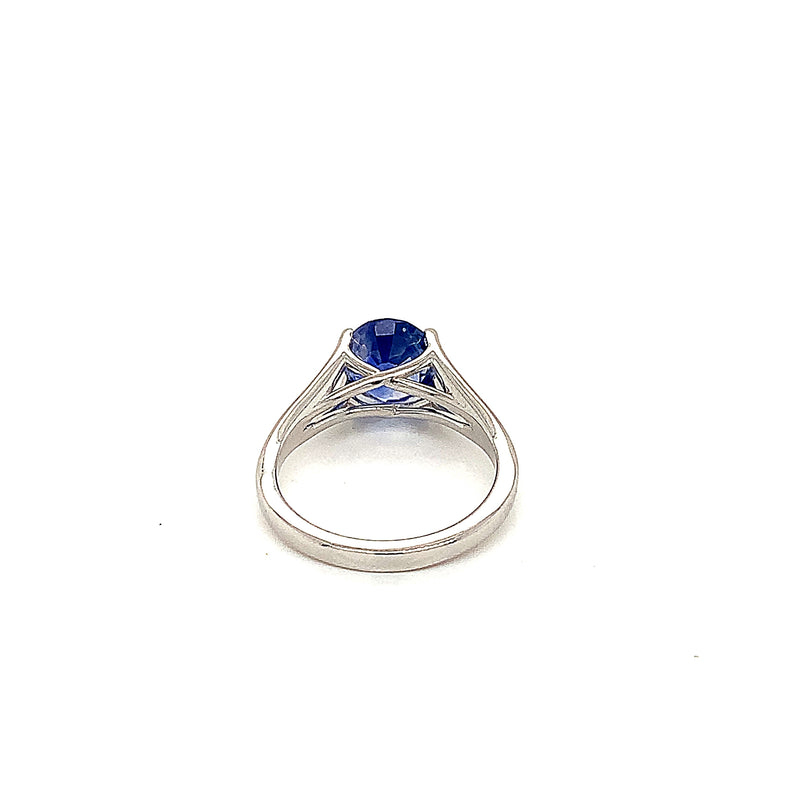 Oval Blue Sapphire Solitaire - FlawlessCarat